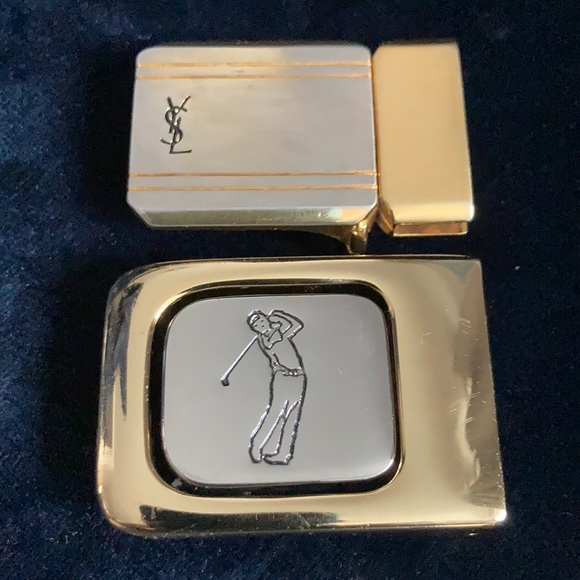 SET OF 2 BELT BUCKLES GOLD/SILVER TONE
